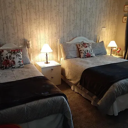 Barrow View 3*