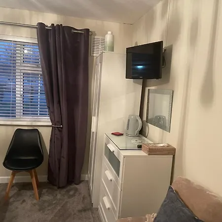 Barrow View 3*